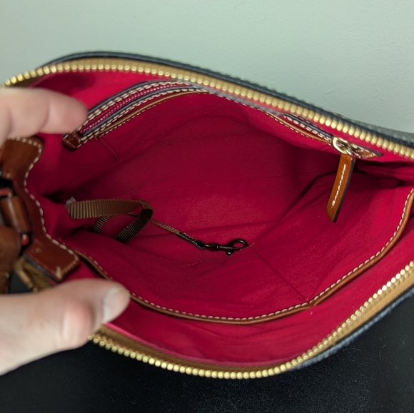 Dooney & Bourke Pebble Grain Black Leather Crossbody Purse Handbag Large - Picture 7 of 10